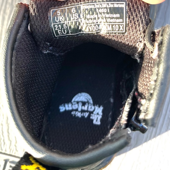 Dr Martens Toddlers Boots sz 6 - Picture 8 of 10